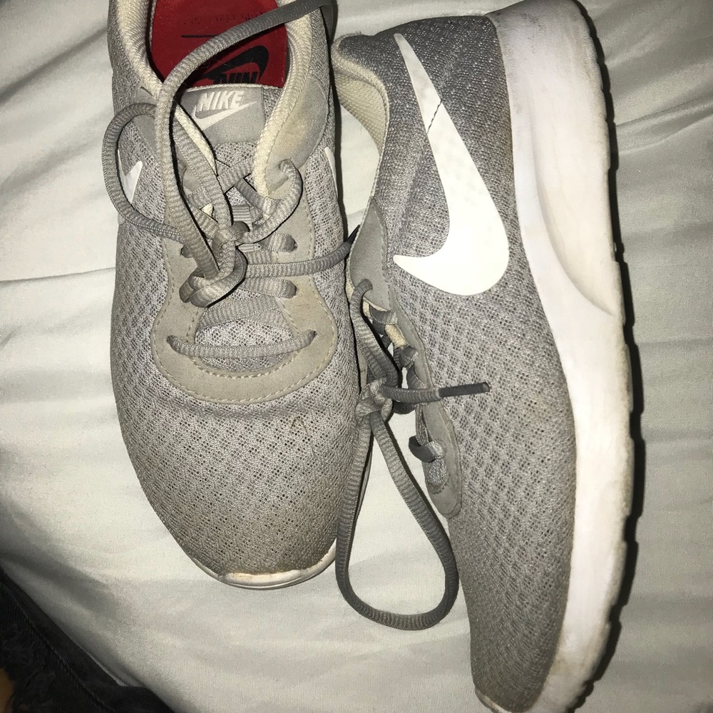Nike tennis shoes